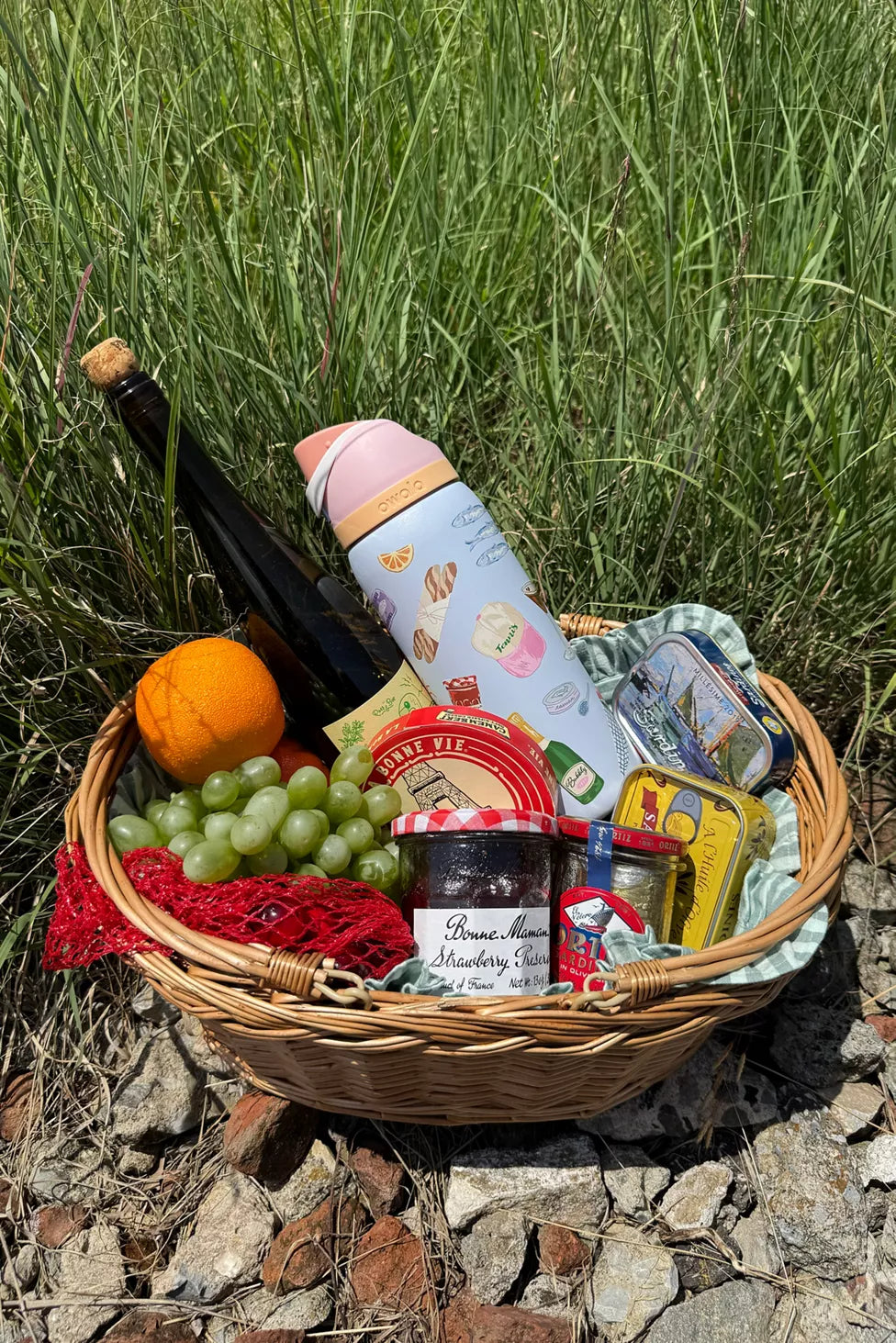 Owala UO Exclusive FreeSip 32 oz Water Bottle - Picnic