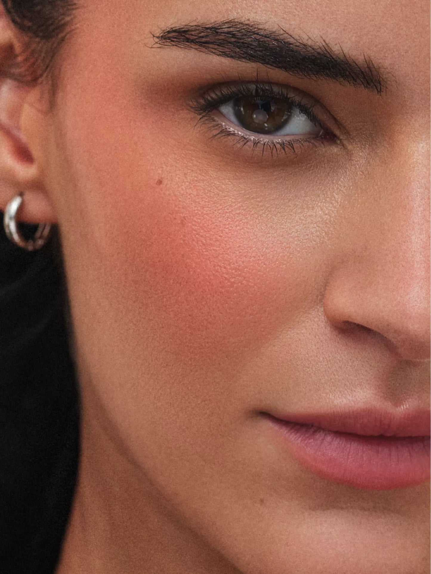 Moonglaze blush in Mars