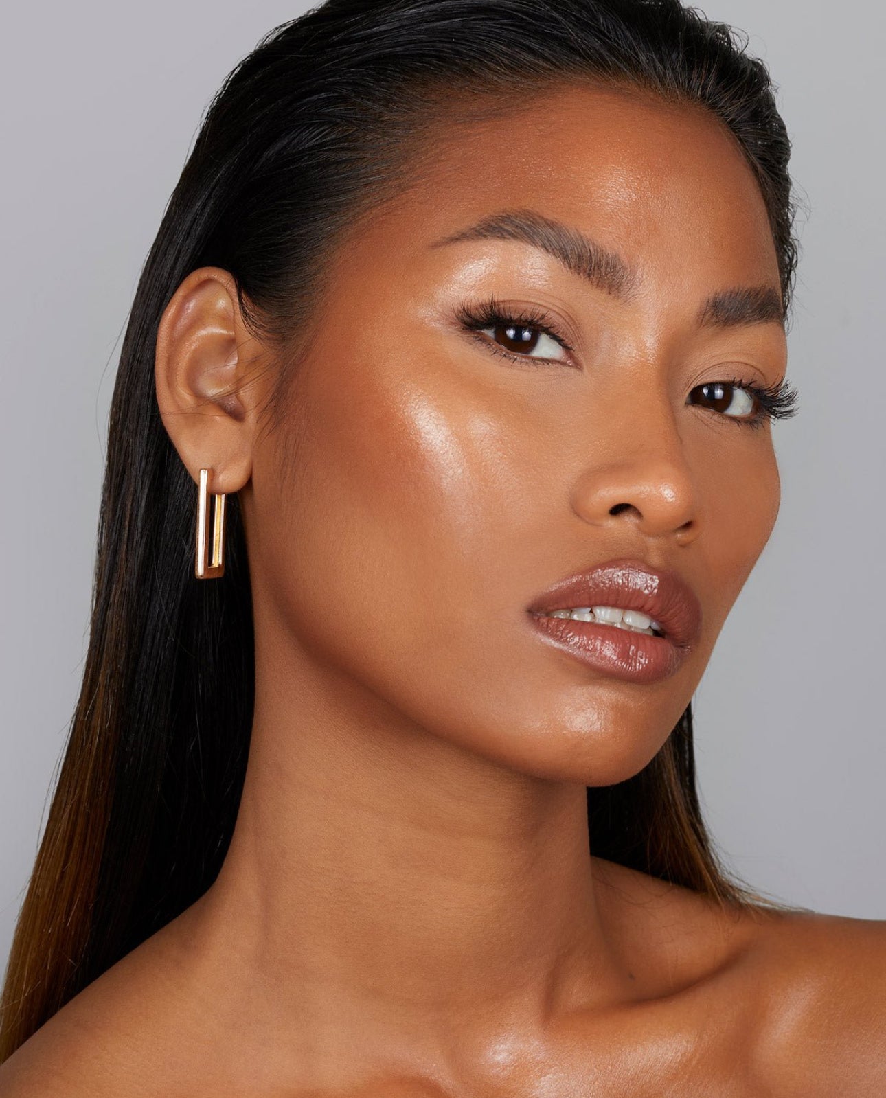 REFY GLOSS HIGHLIGHTER