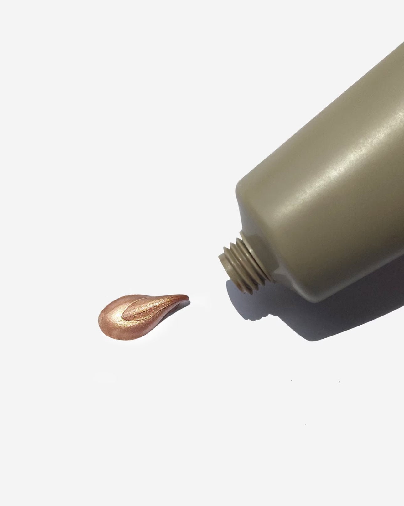 REFY GLOSS HIGHLIGHTER
