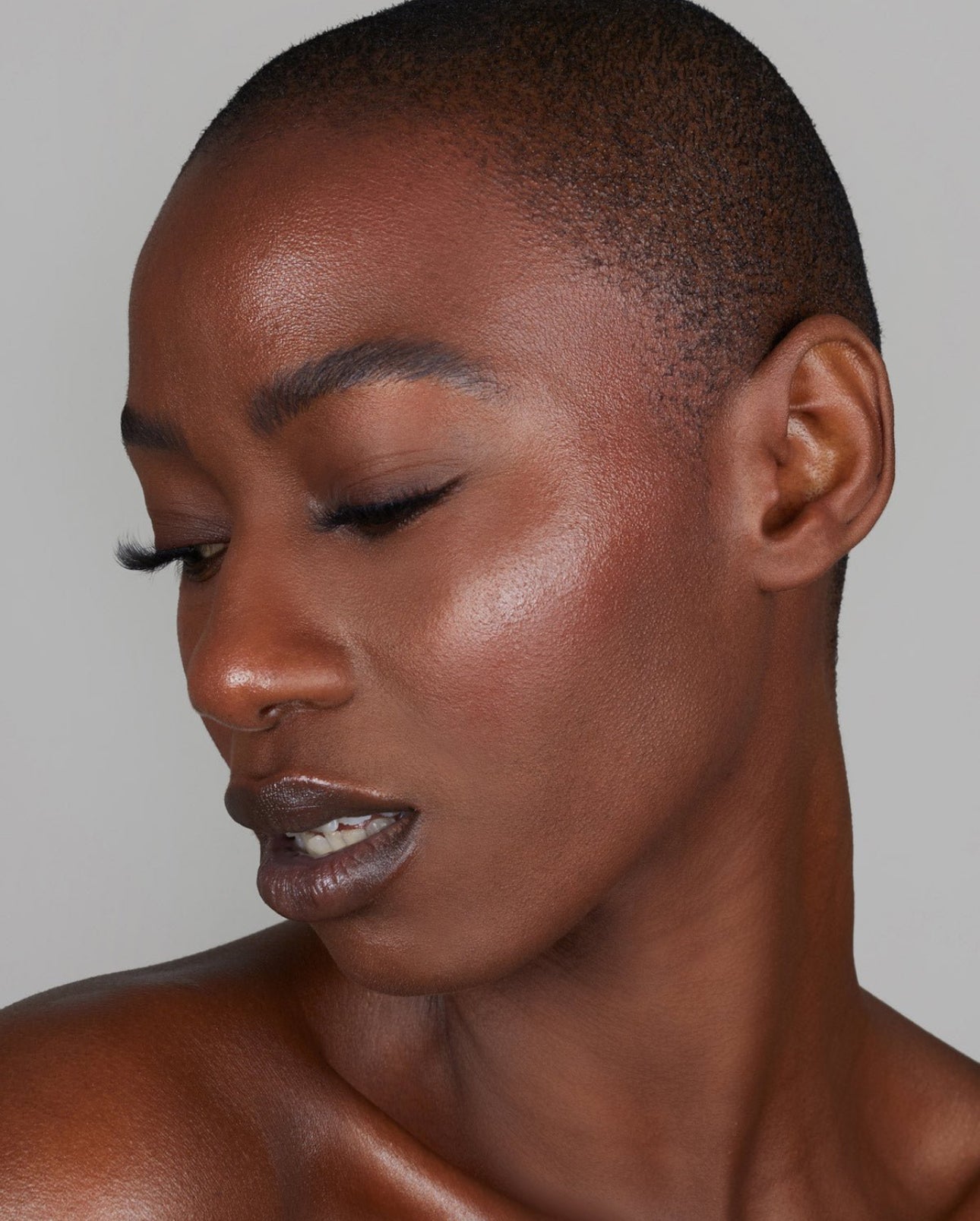 REFY GLOSS HIGHLIGHTER