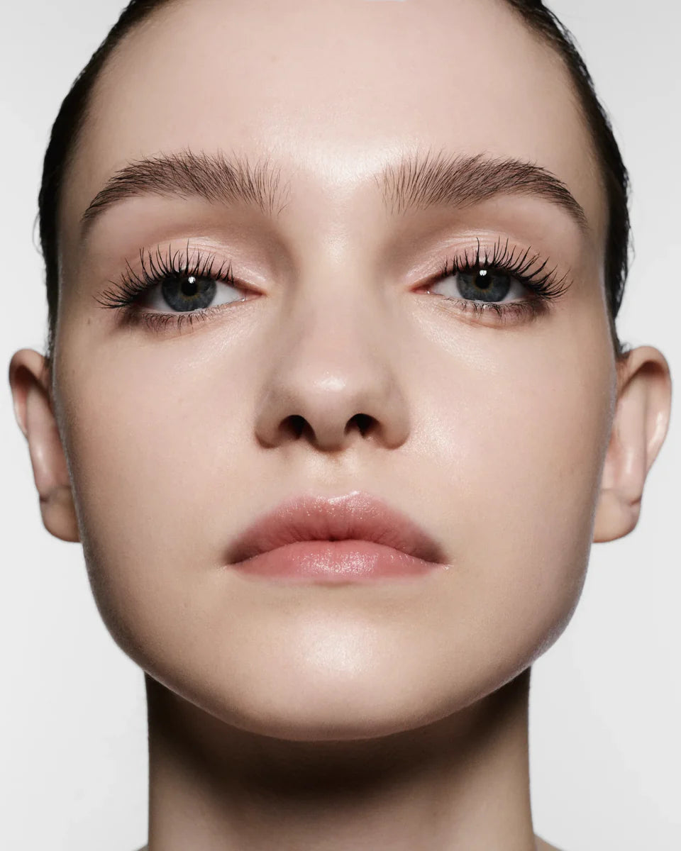 Victoria Beckham Vast Lash Mascara

Smudge-proof and volumising mascara