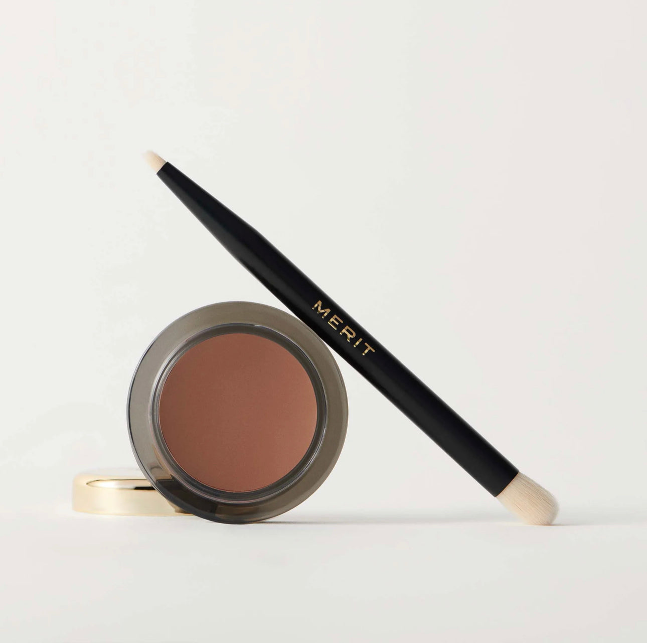 MERIT Brush No. 2
EYESHADOW BRUSH