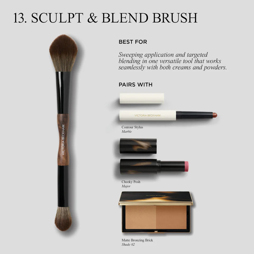 Victoria Beckham 13. Sculpt & Blend Brush