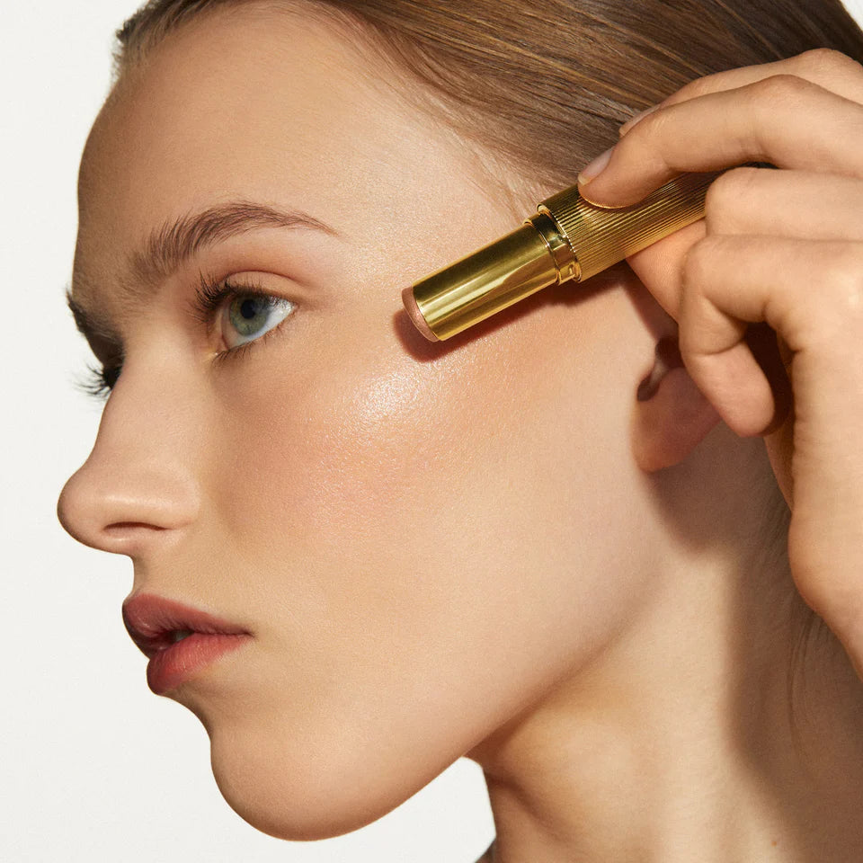 Victoria Beckham Reflect Highlighter Stick Pearlescent Cream Highlight