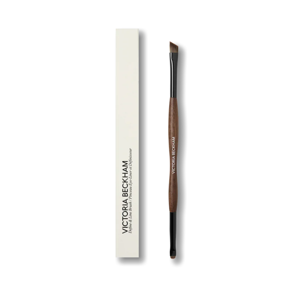 Victoria Beckham 22. Define & Line Brush