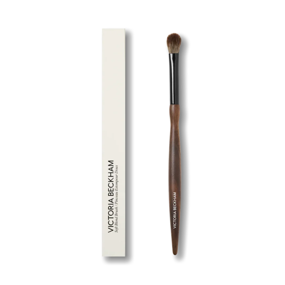 Victoria Beckham 20. Soft Blend Brush